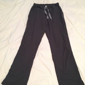 FIGS small gray scrub pant